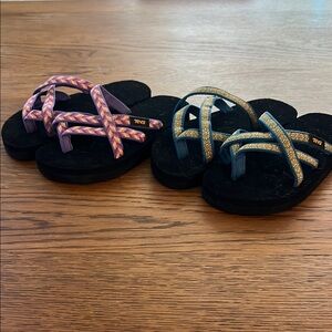 Teva Black Sandals with Purple Blue strappy Unisex-Child K Olowahu flip flops